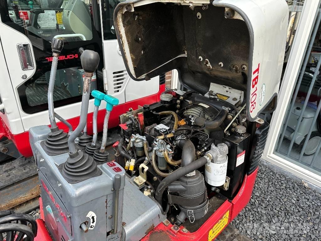 Takeuchi TB108 Miniescavadeiras