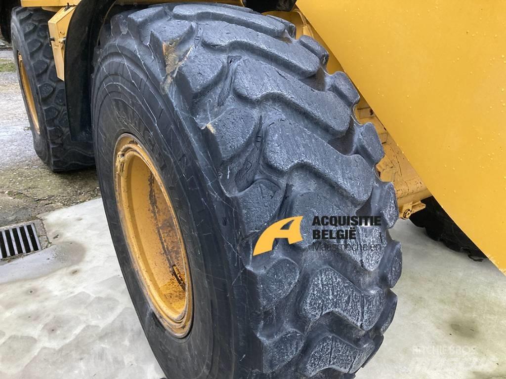 CAT 930M Carregadeiras de rodas