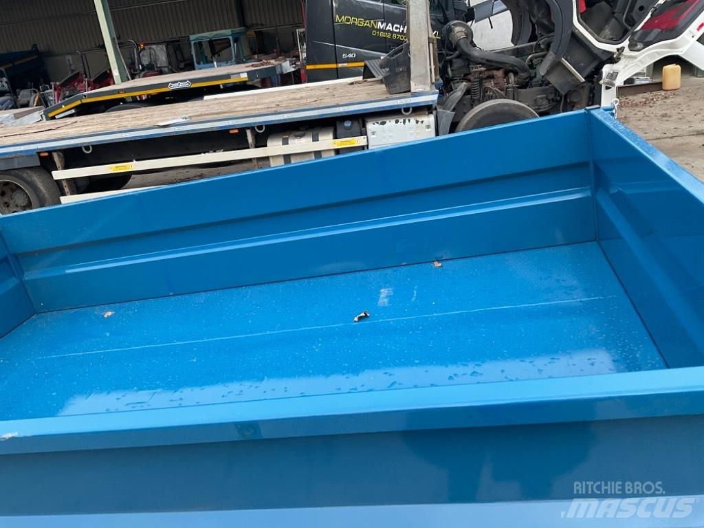 Fleming TR 4 Reboques Agrícolas basculantes