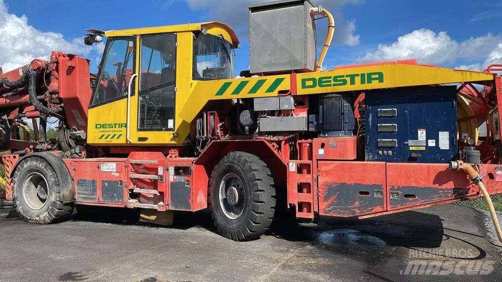 Sandvik DT1130i Outro equipamentos subterrâneos