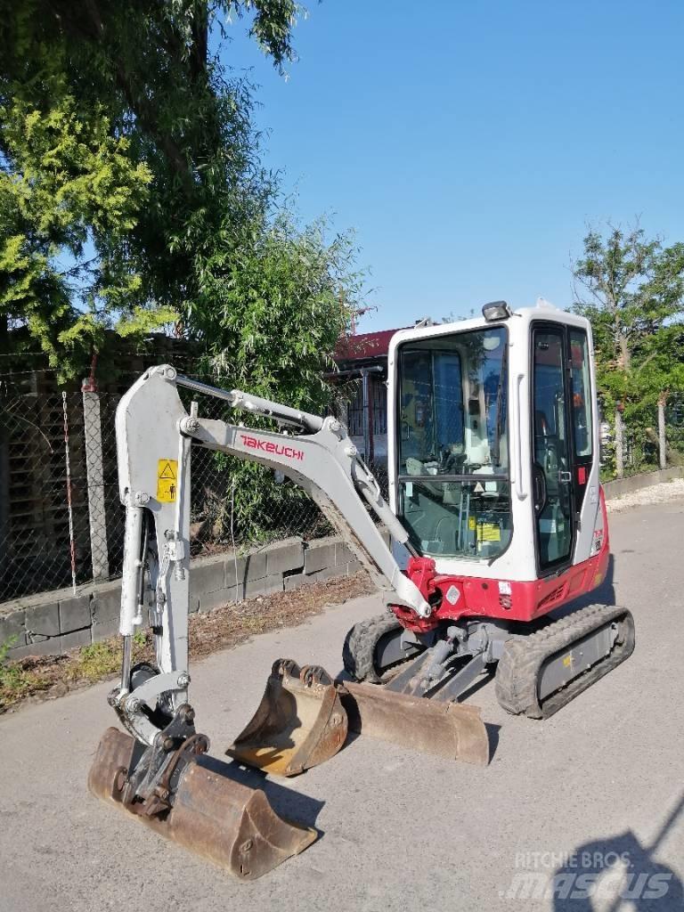 Takeuchi TB 216 Miniescavadeiras
