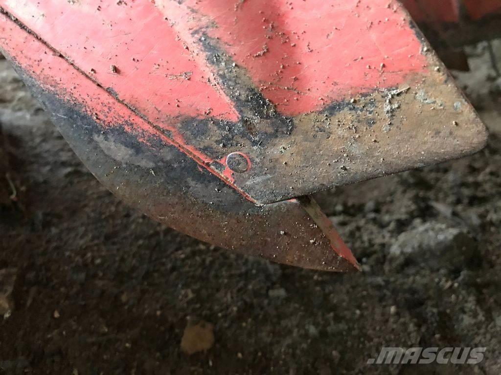 Kuhn BS 300 Perfuradoras