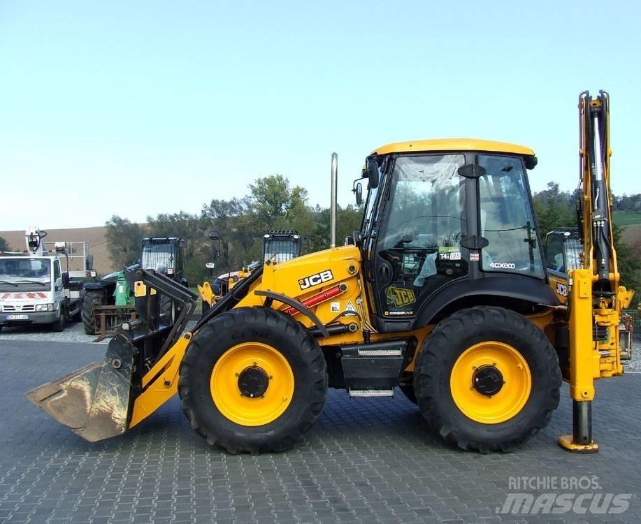 JCB 4cx Retroescavadeiras
