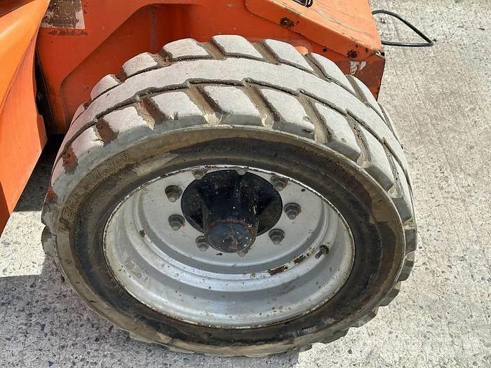 JLG E450 Elevadores braços articulados