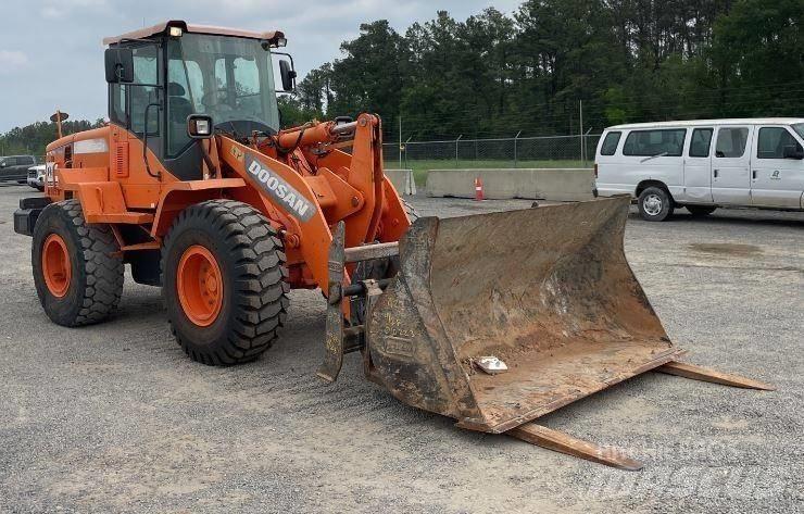 Doosan DL220-3 Carregadeiras de rodas