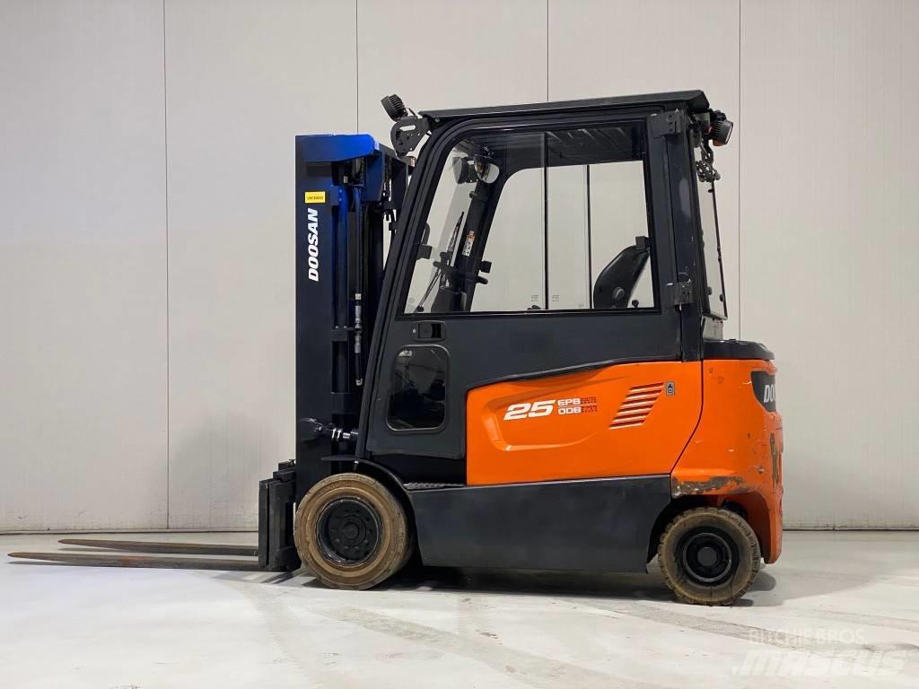 Doosan B25X-7 Empilhadores eléctricos