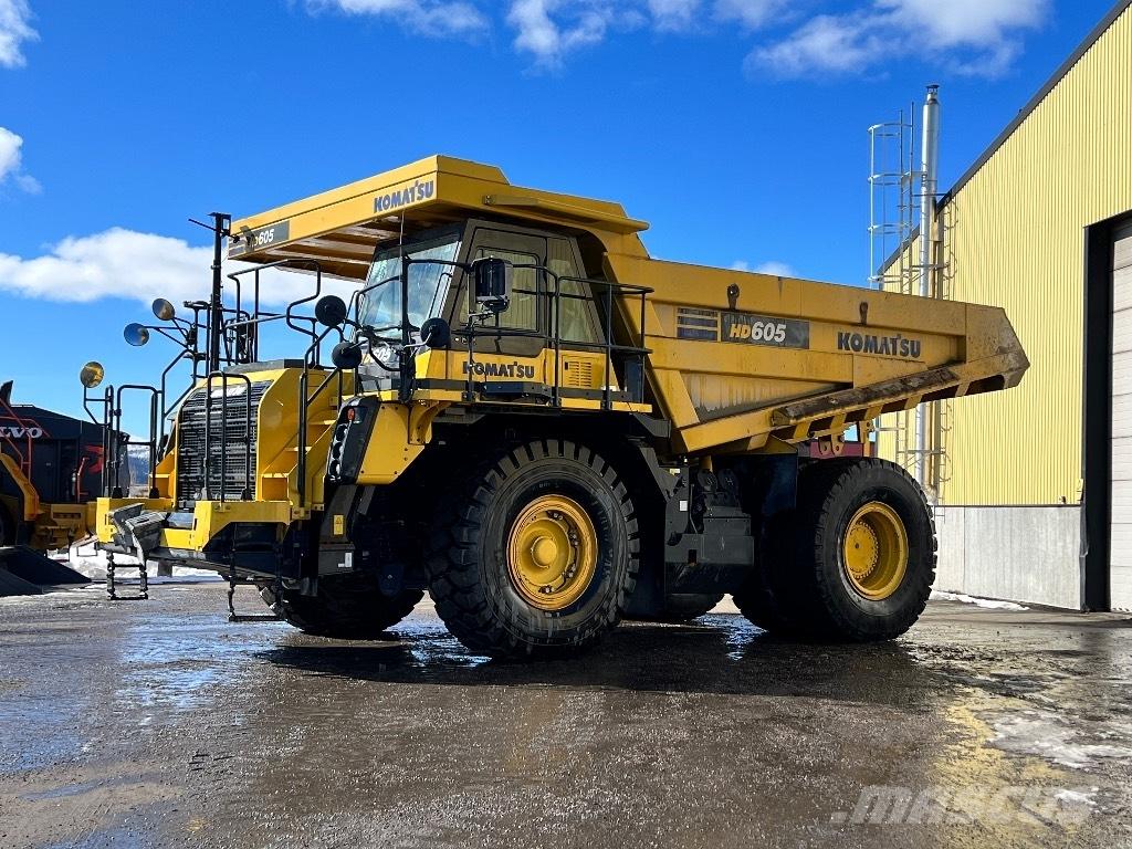 Komatsu 605-8 Camiőes basculantes rígidos