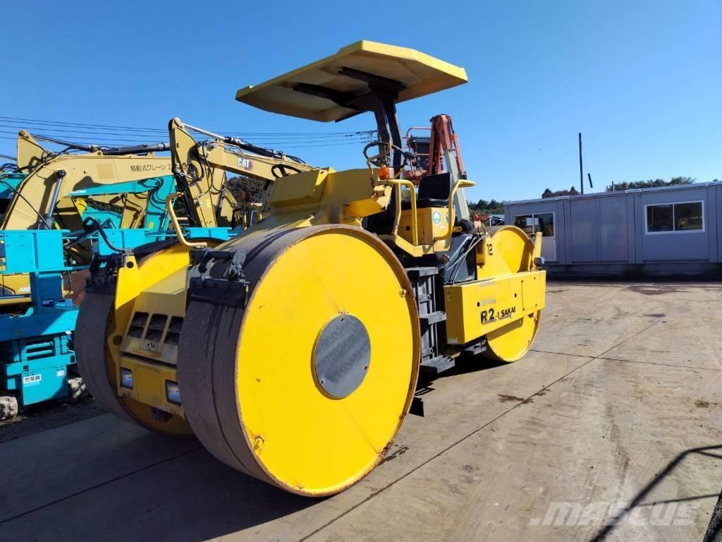 Sakai R 2-1 Cilindros Compactadores tandem