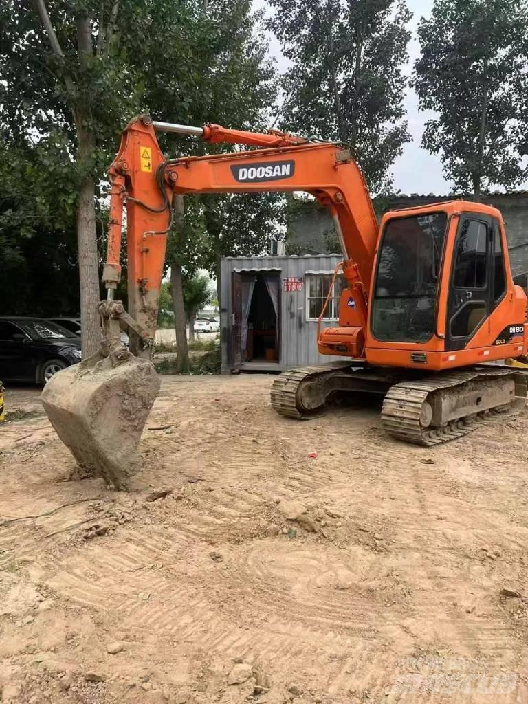 Doosan DH 80 Escavadeiras de esteiras
