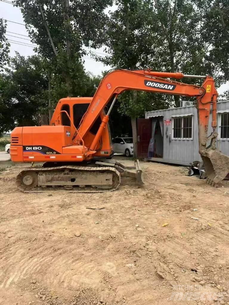 Doosan DH 80 Escavadeiras de esteiras