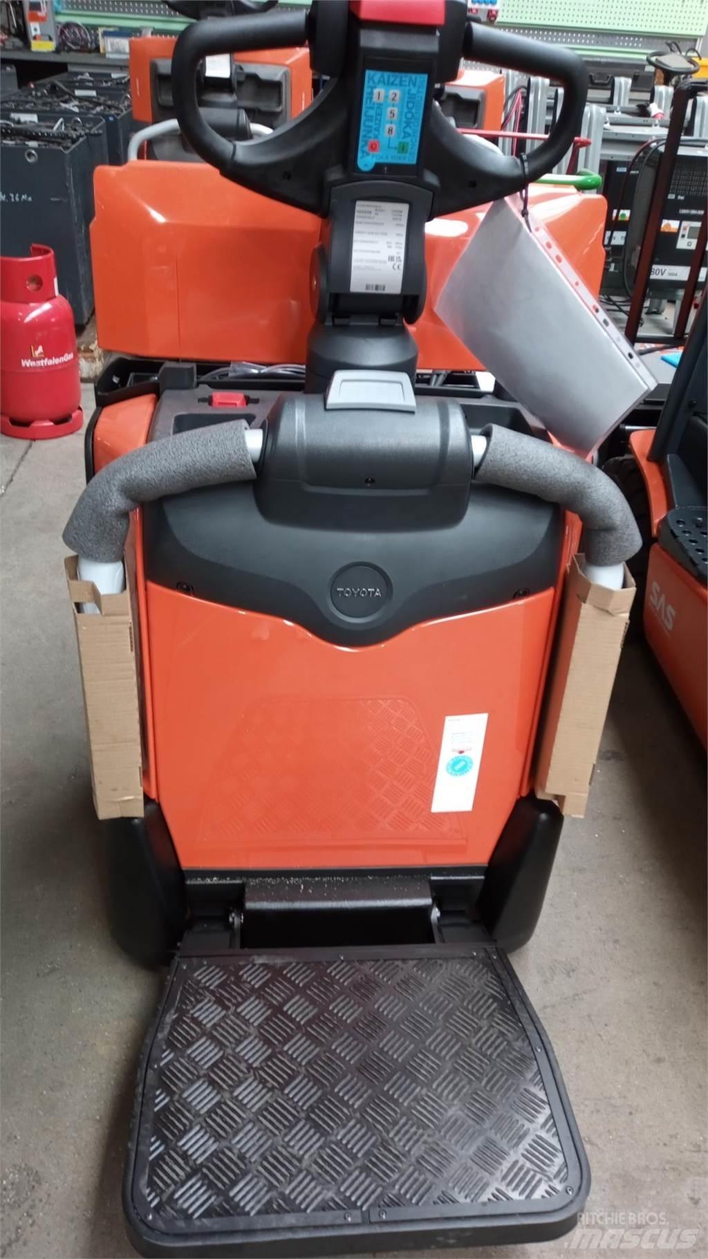 Toyota LPE200B Porta palettes