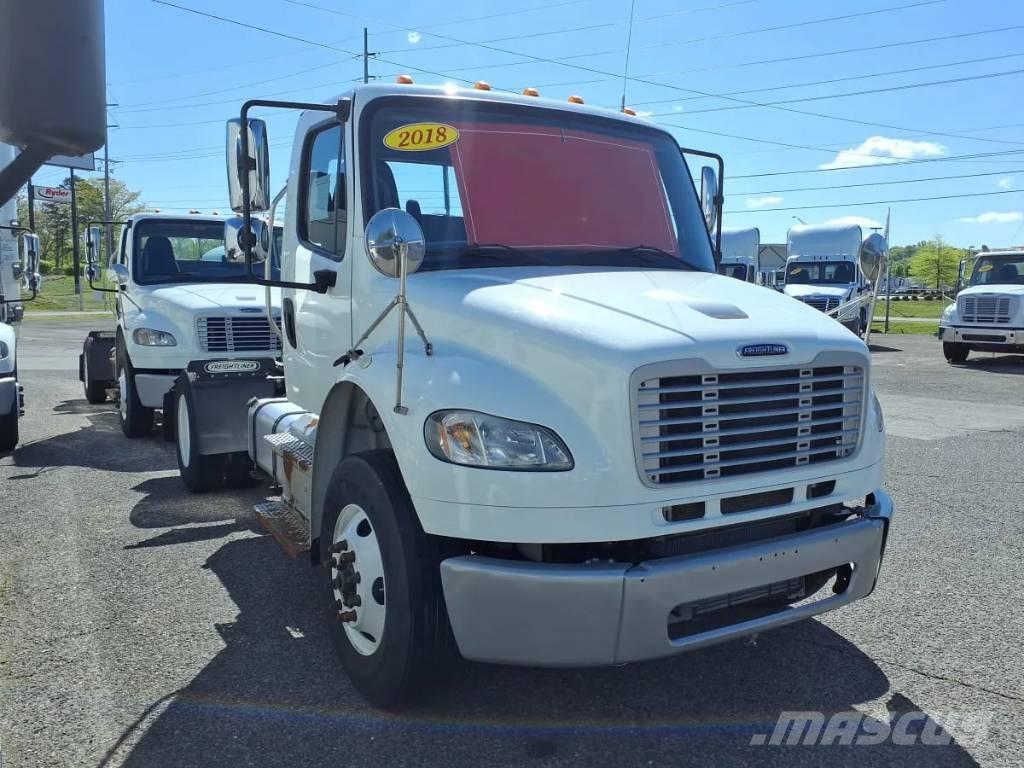 Freightliner M2 106 Cavalos Mecânicos