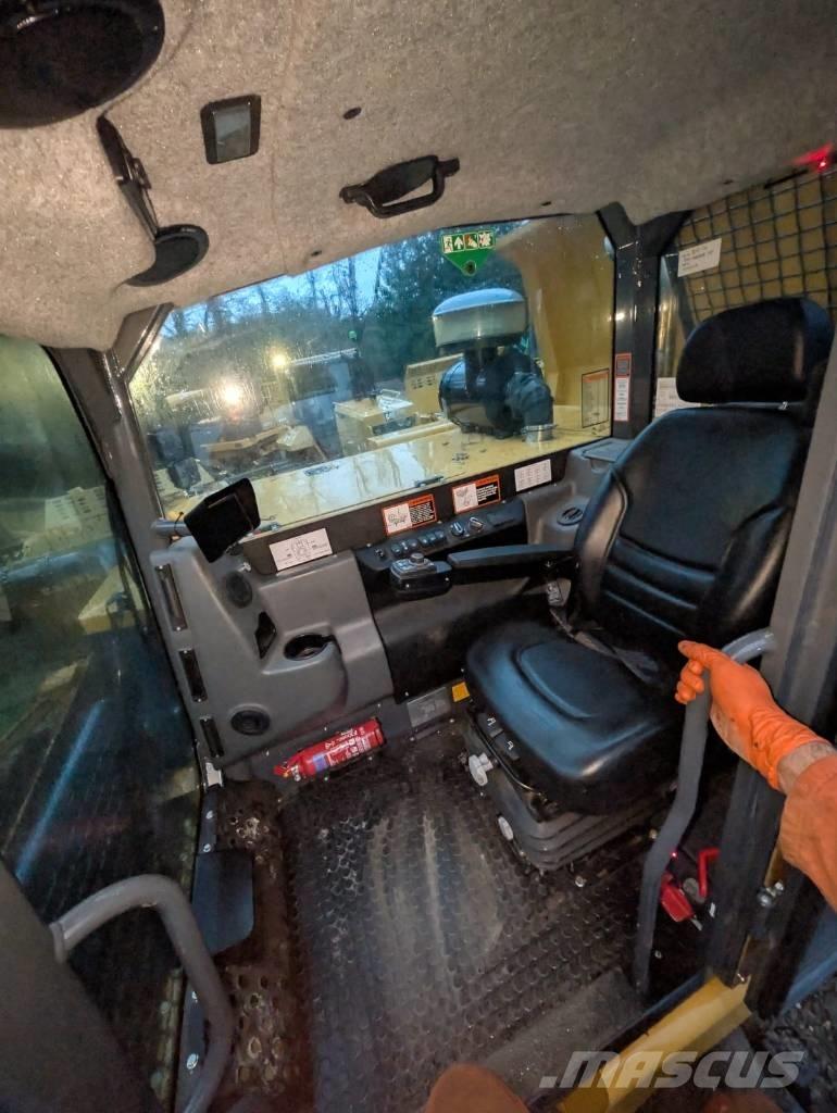 Bell TC11A Dumpers de rastos