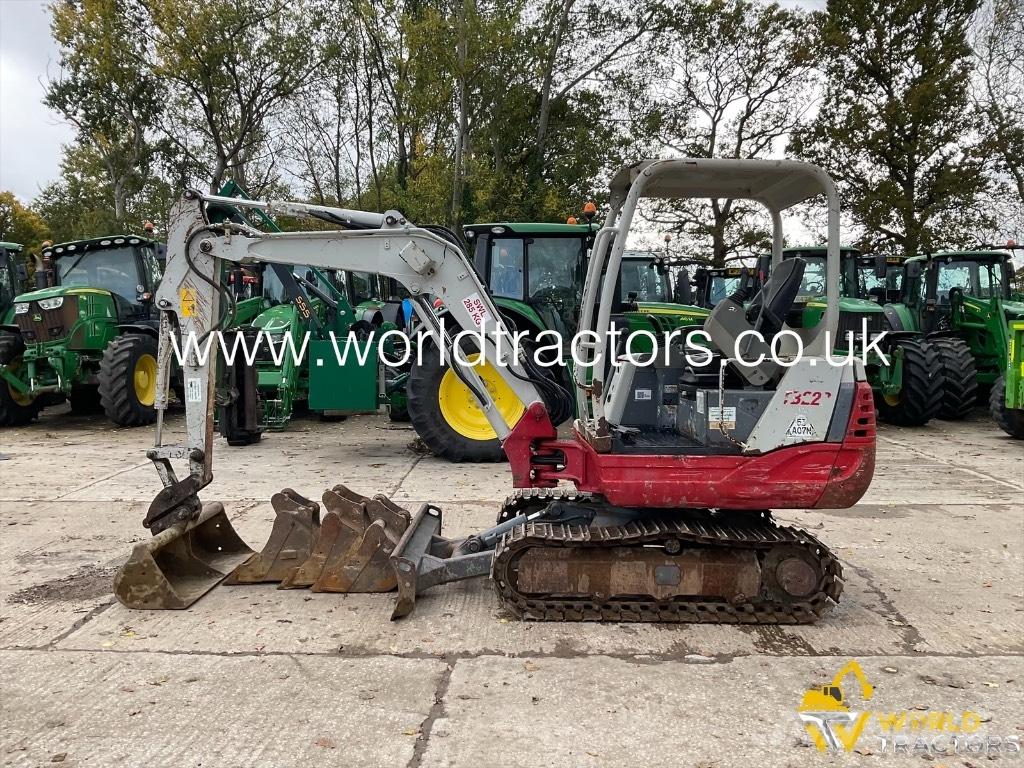 Takeuchi TB 228 Miniescavadeiras