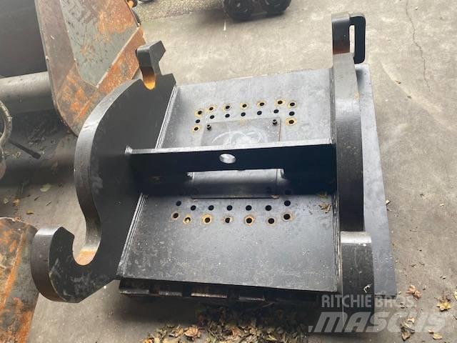 CAT CW70 kopplaat Garras