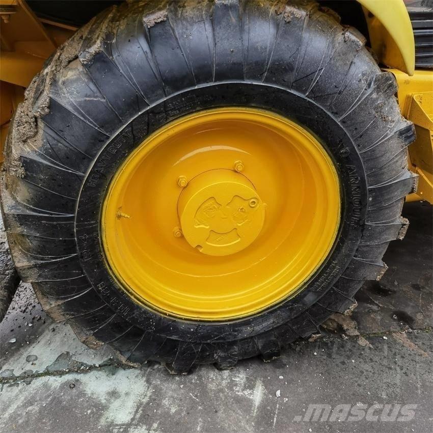 JCB 4CX Retroescavadeiras