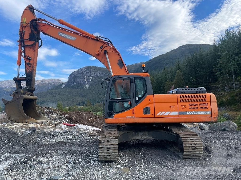 Doosan DX 255 LC-3 Escavadeiras de esteiras