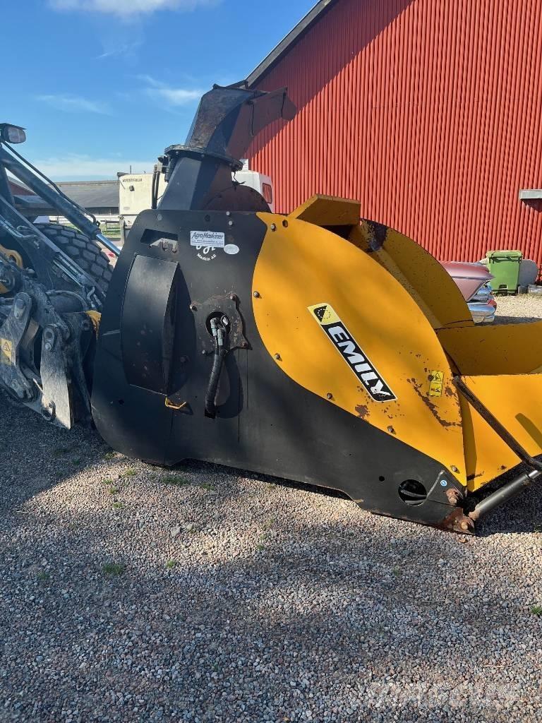 Emily Paigpa Cortadores, moinhos e desenroladores de fardos