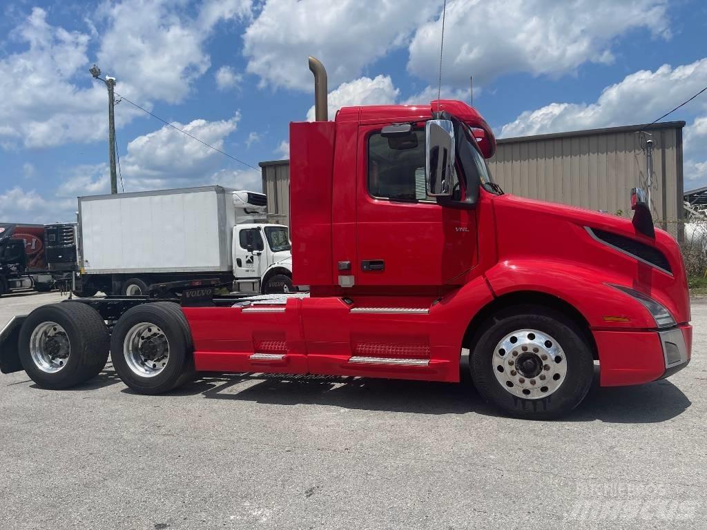 Volvo VNL64T300 Cavalos Mecânicos