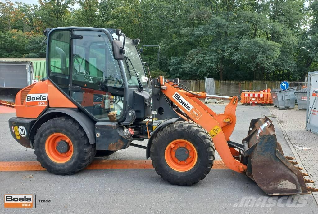 Komatsu WA 70-7 Carregadeiras de rodas