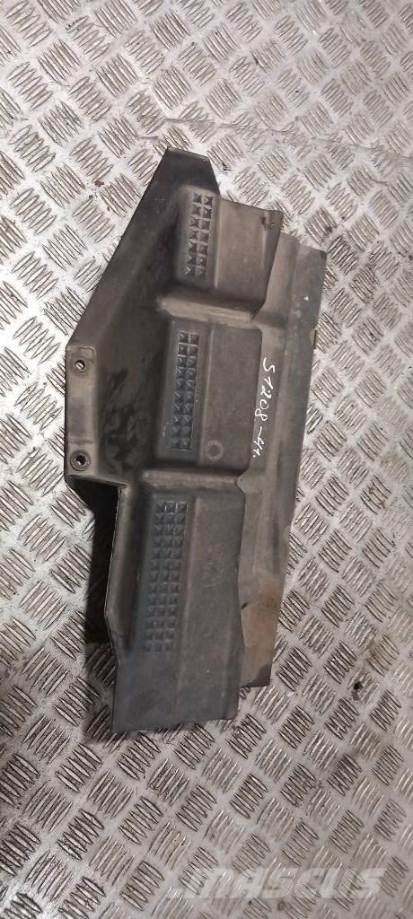 Scania 94 D.   1368215 Cabines e interior