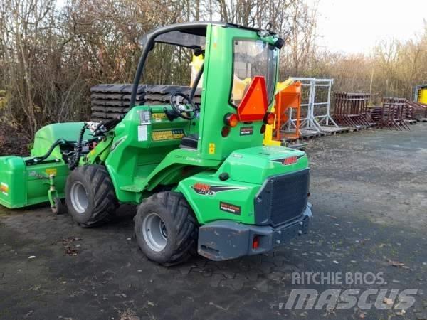 Avant 645 i Minicarregadeiras