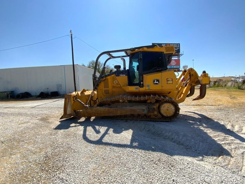 John Deere 750 K Dozers - Tratores rastos