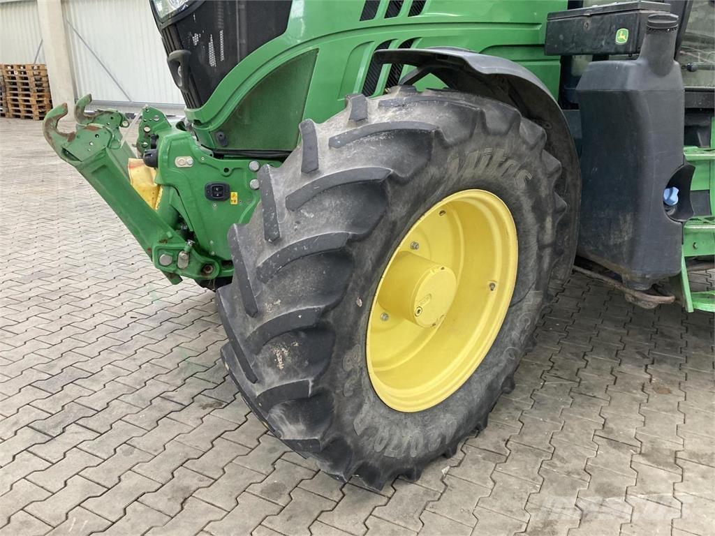 John Deere 6110R Tratores Agrícolas usados