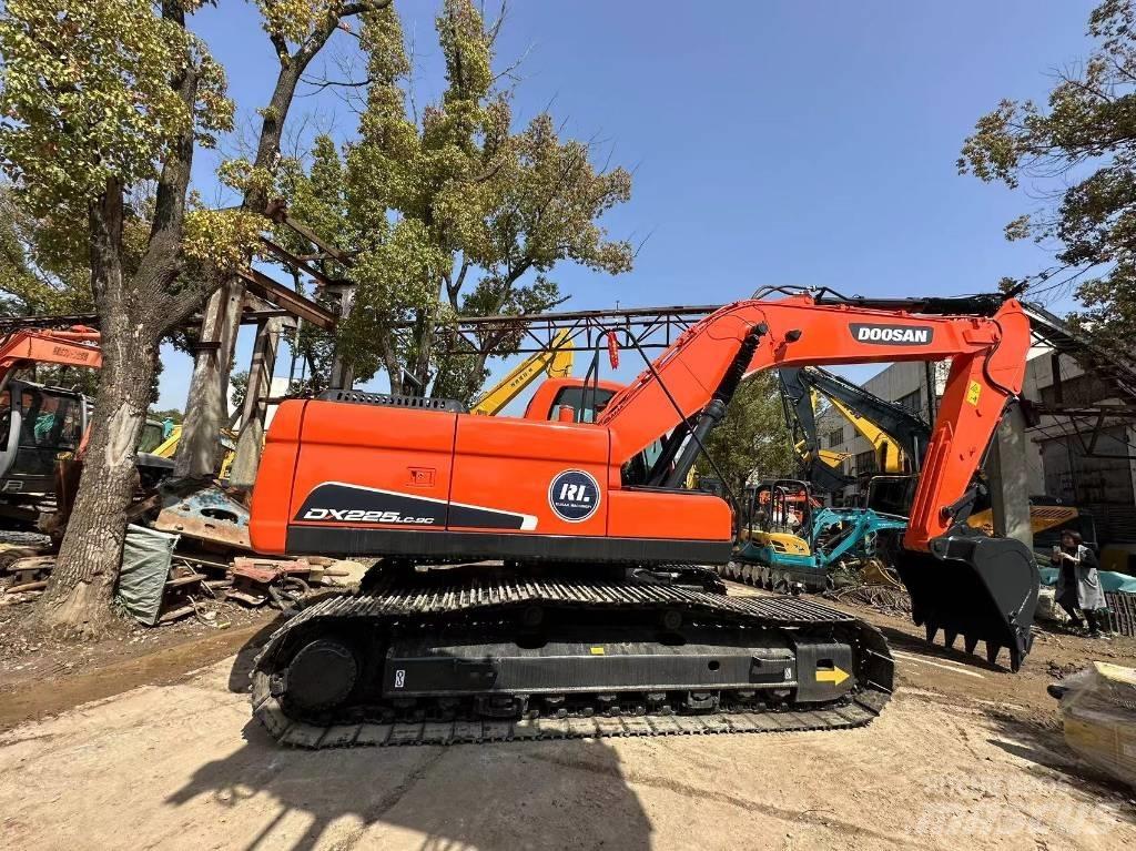 Doosan DX 225 LC-9 Escavadeiras de esteiras