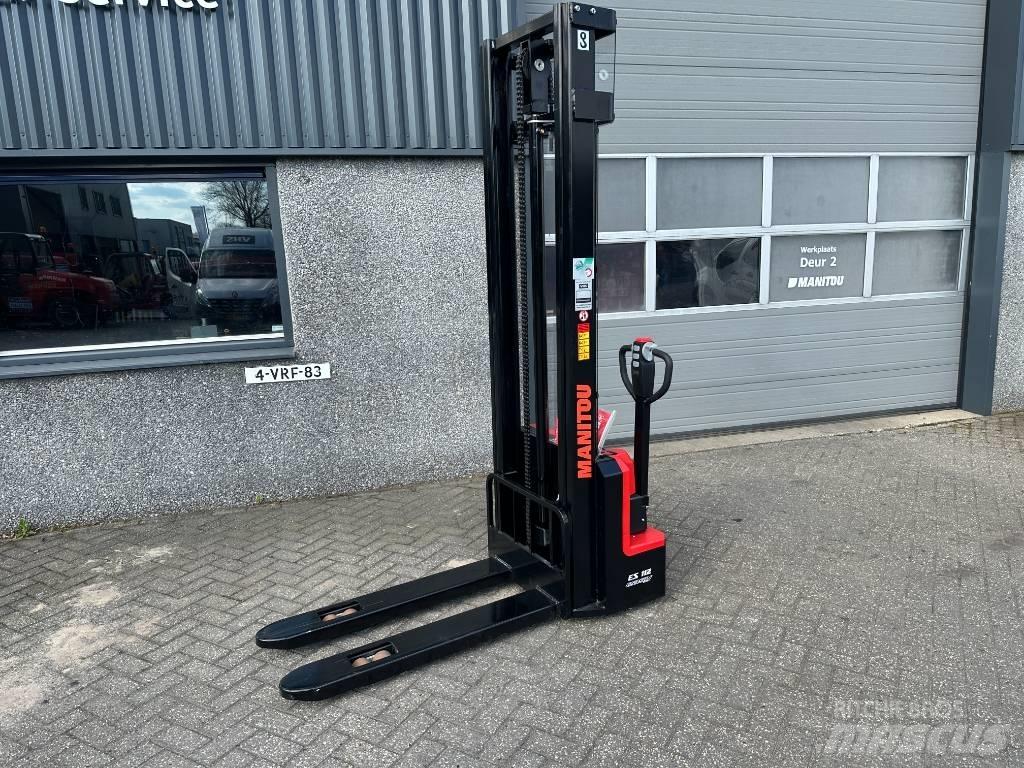 Manitou ES 112 Easy Empilhador para operador externo
