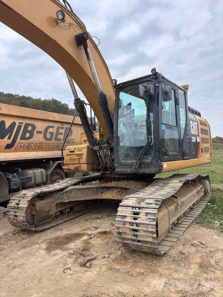 CAT 326 F Escavadeiras de esteiras