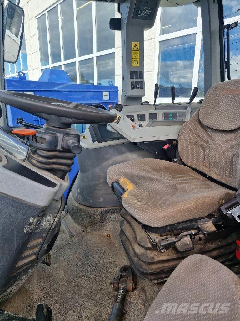 CLAAS Arion 640 Tratores Agrícolas usados