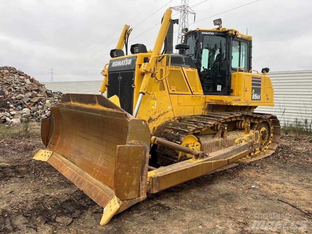 Komatsu D85EX-18 Dozers - Tratores rastos