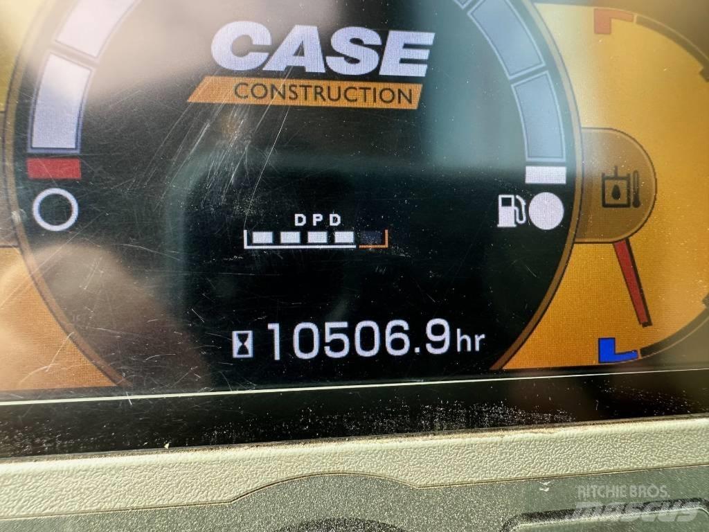 CASE CX 235 C SR Escavadeiras de esteiras