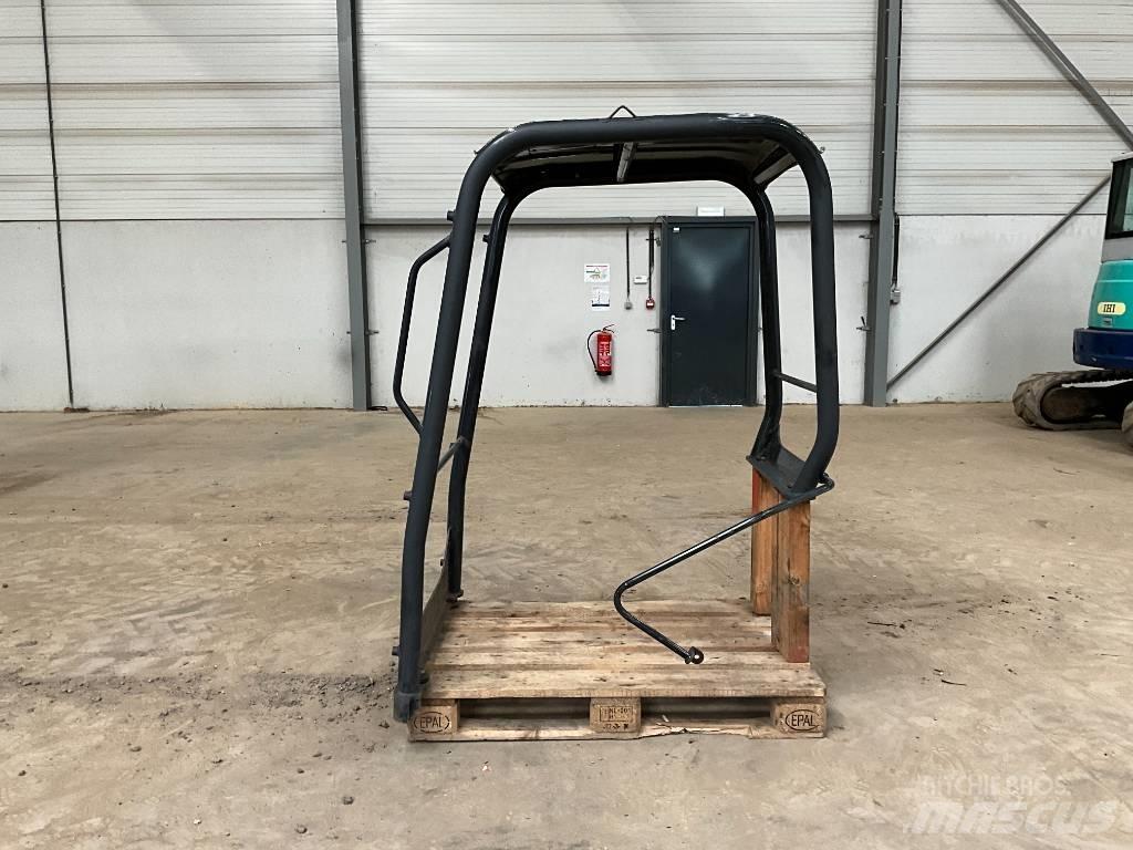 Kubota U 27-4 Cabina