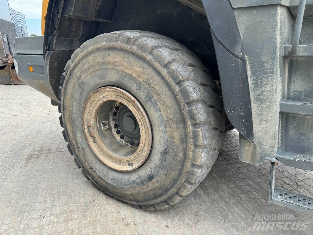 Liebherr L580 Carregadeiras de rodas