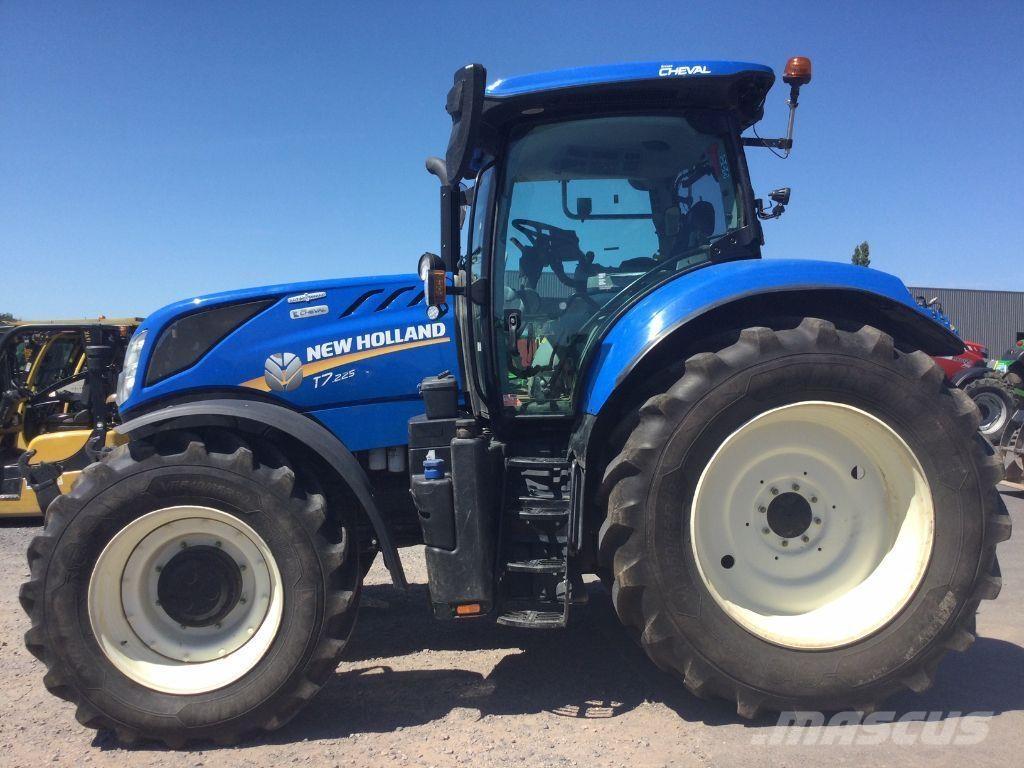 New Holland T7.225 Tratores Agrícolas usados