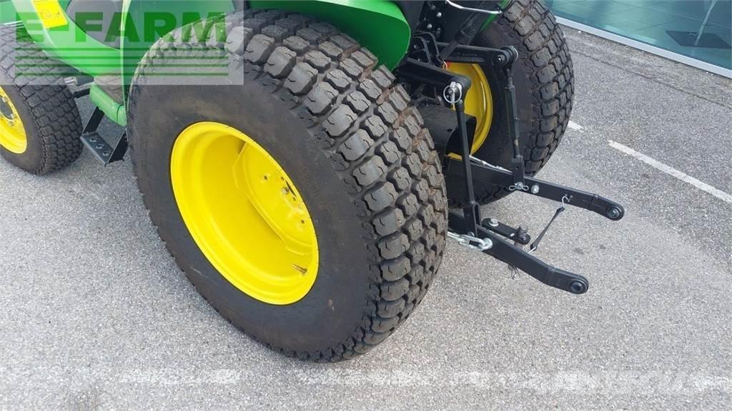 John Deere 3025E Tratores Agrícolas usados