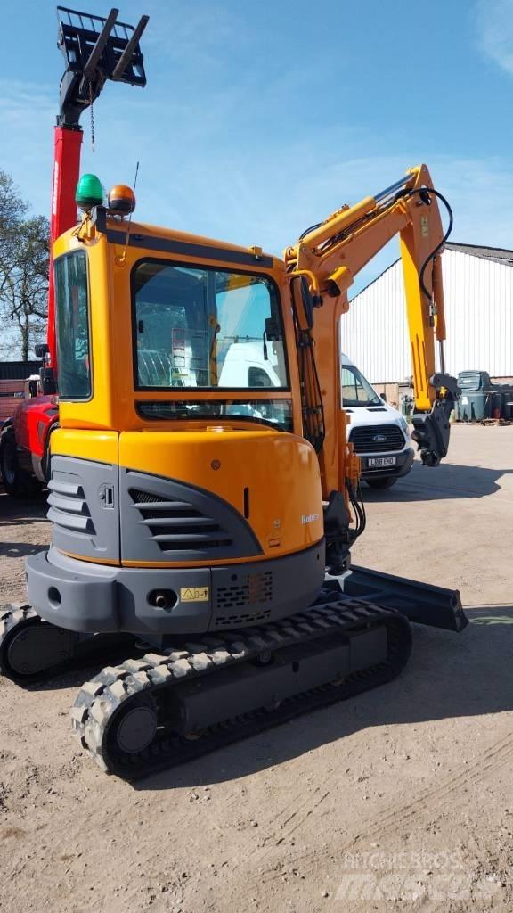Hyundai X30Z-9AK Escavadoras Midi 7t - 12t