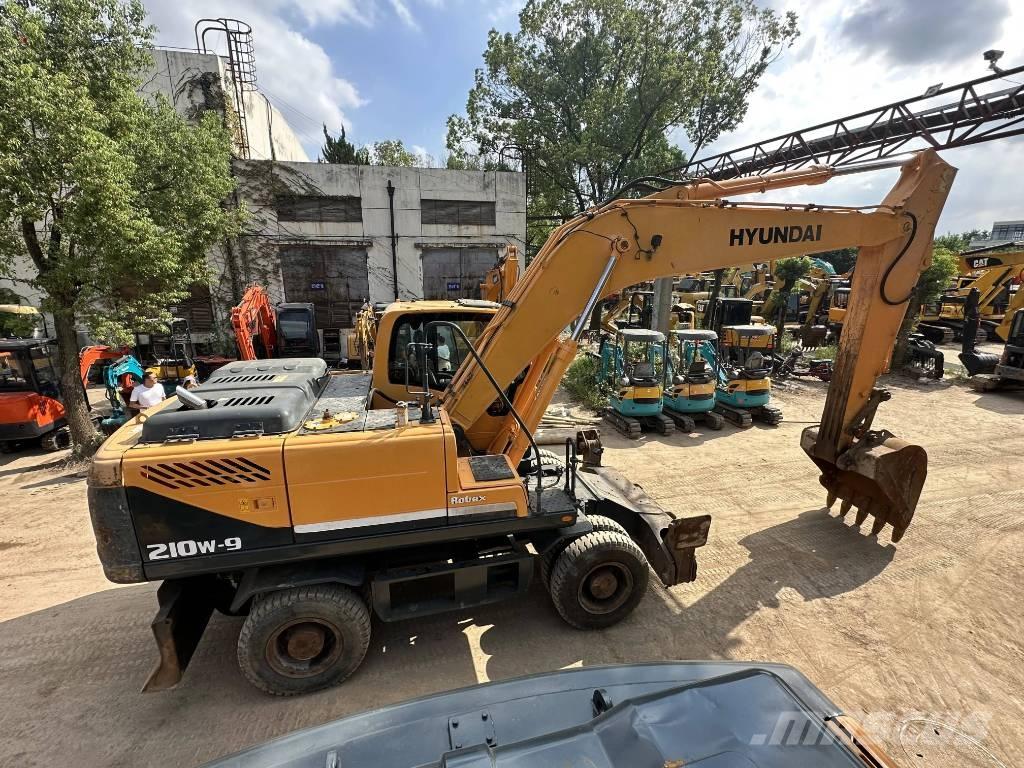 Hyundai R210W-9 Escavadoras de rodas