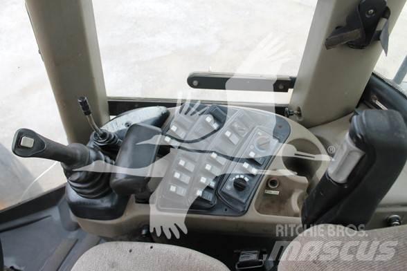 CASE 821E Carregadeiras de rodas