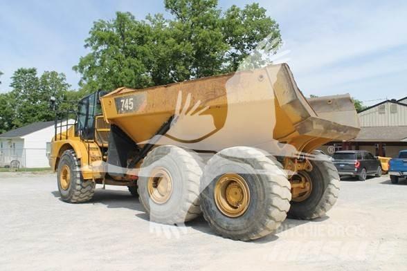 CAT 745 Caminhões articulados