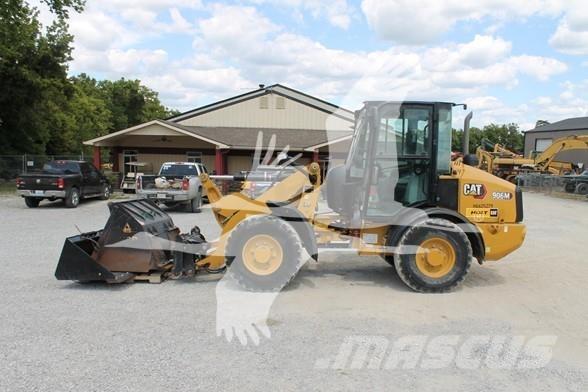 CAT 906M Carregadeiras de rodas