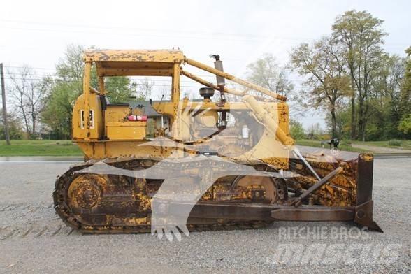 CAT D6C Dozers - Tratores rastos