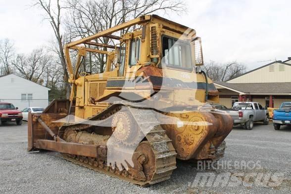 CAT D7H Dozers - Tratores rastos