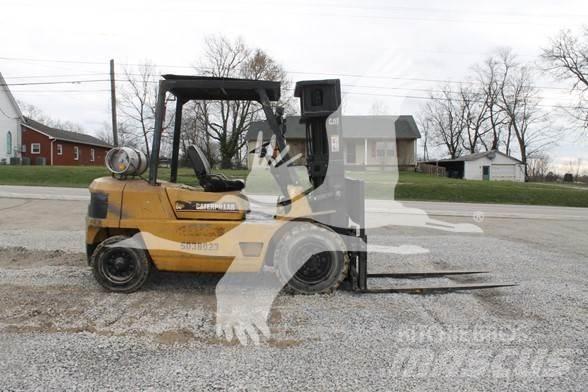 CAT GP40 Empilhadores Diesel