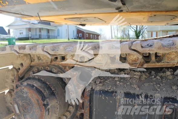 JCB JS300 Escavadeiras de esteiras