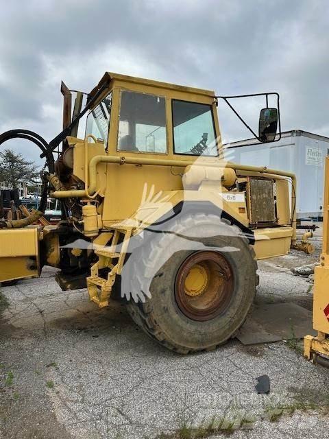 Volvo A25B Auto-tanques