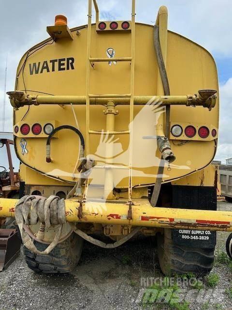 Volvo A25B Auto-tanques
