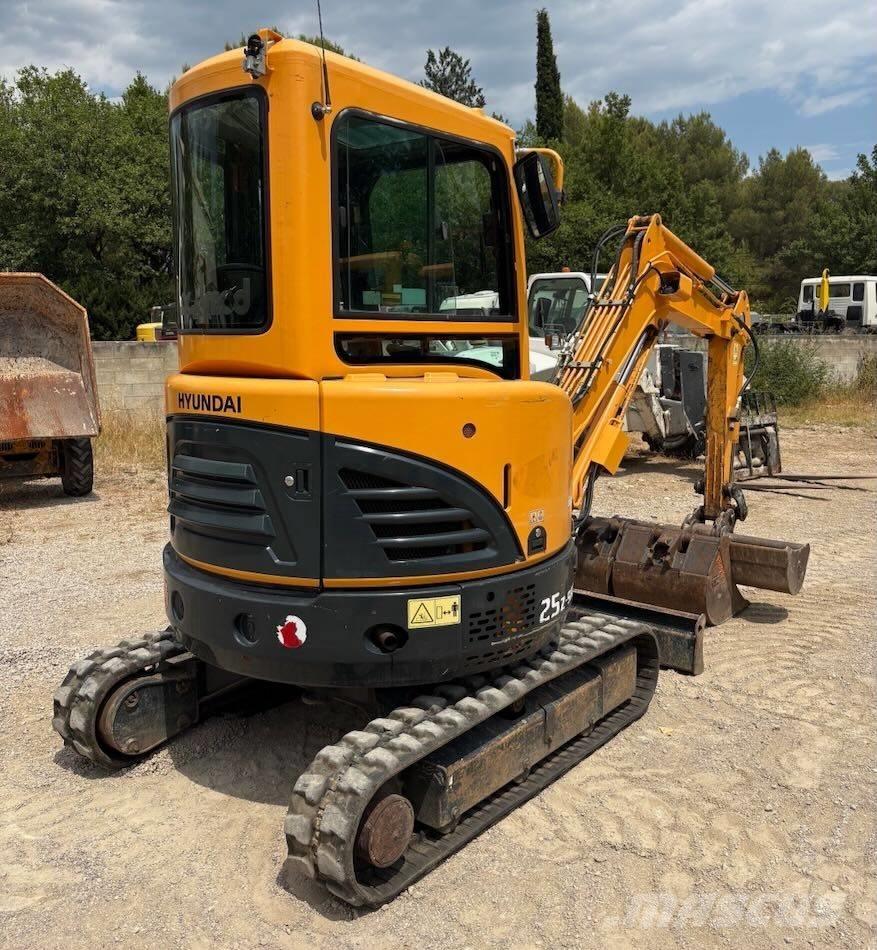Hyundai R25Z-9 AK Miniescavadeiras